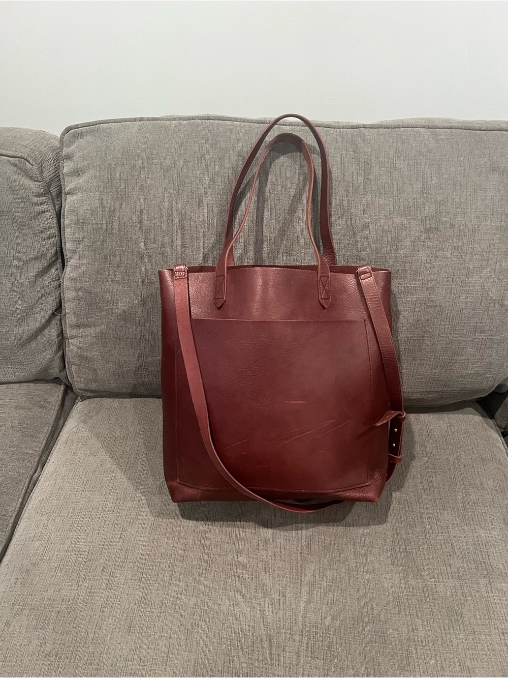 Madewell Transport Crossbody
Leather Medium Tote Bag